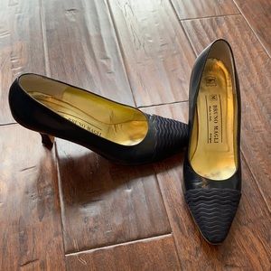 Bruno Magli Navy Pump Heels Size 7.5 Leather